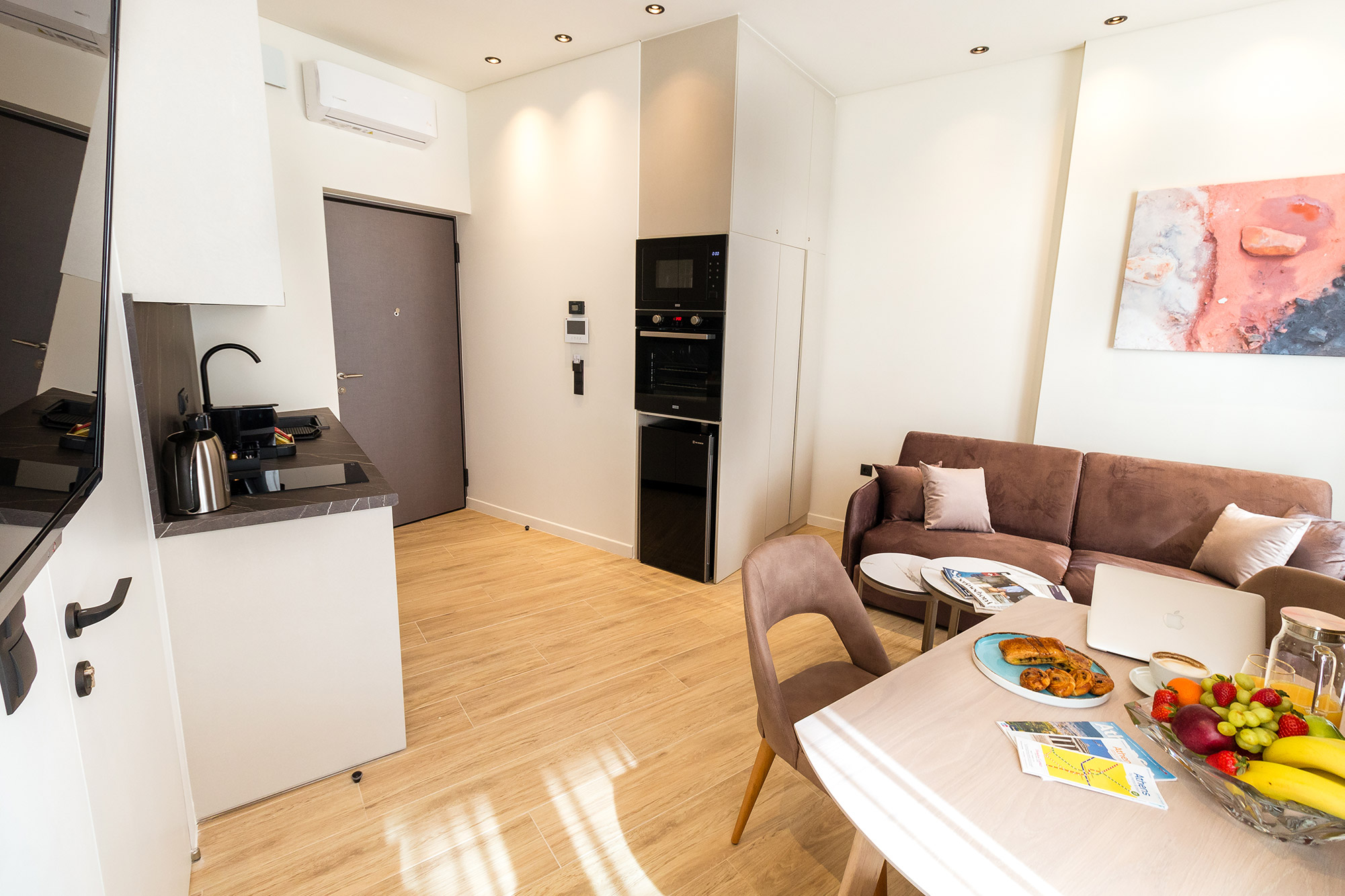 Superior Suite with Kitchen